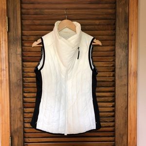 NWOT Calvin Klein Puffer Vest Size Small